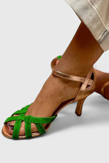 Danariah | Décolleté Signature Nere