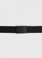 Textile belt with automatic buckle