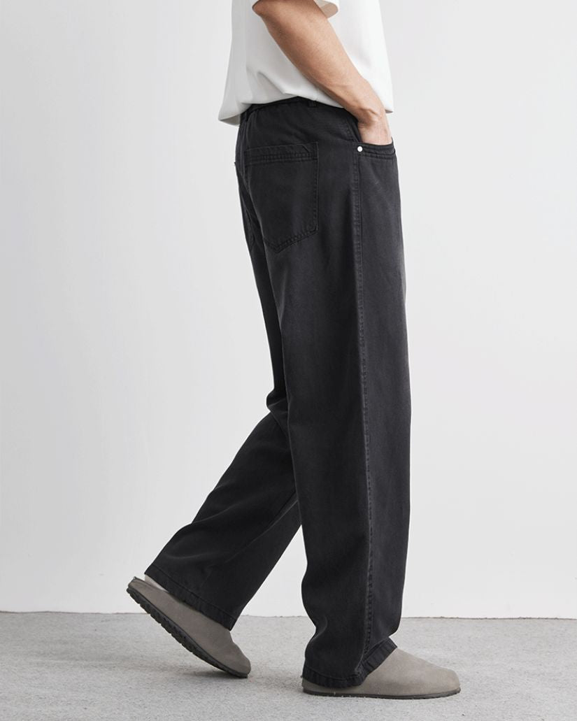 Jeans Dritti con Lavaggio Easy