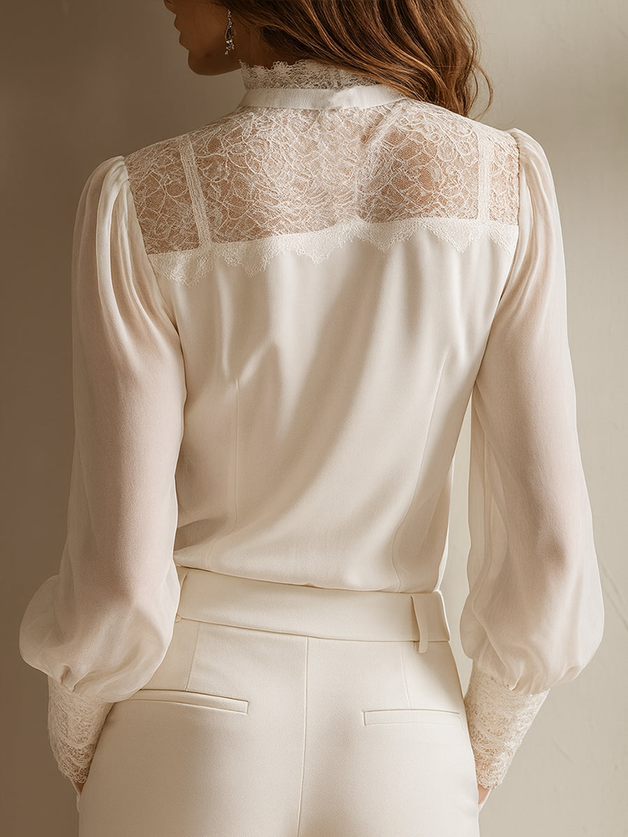 Camicetta in Chiffon con Colletto Alto e Lacci sul Collo, in Stile Retrò ed Elegante, con Pizzo