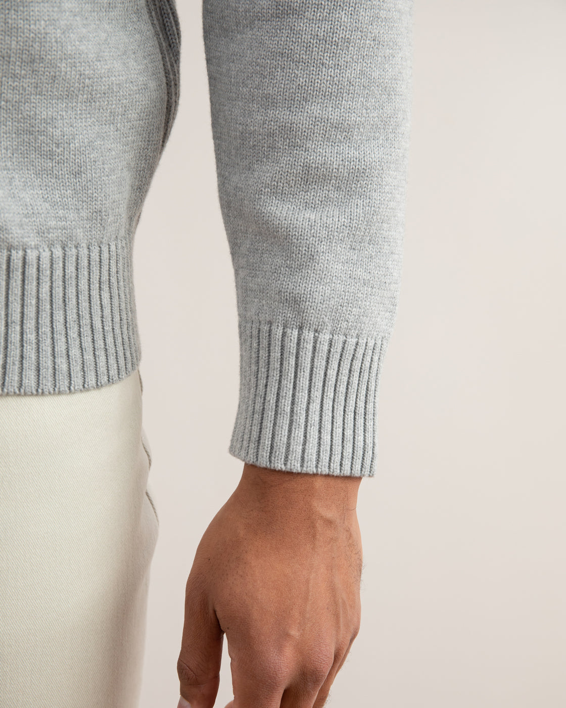 Maglione con Zip Dalla Struttura Rigida