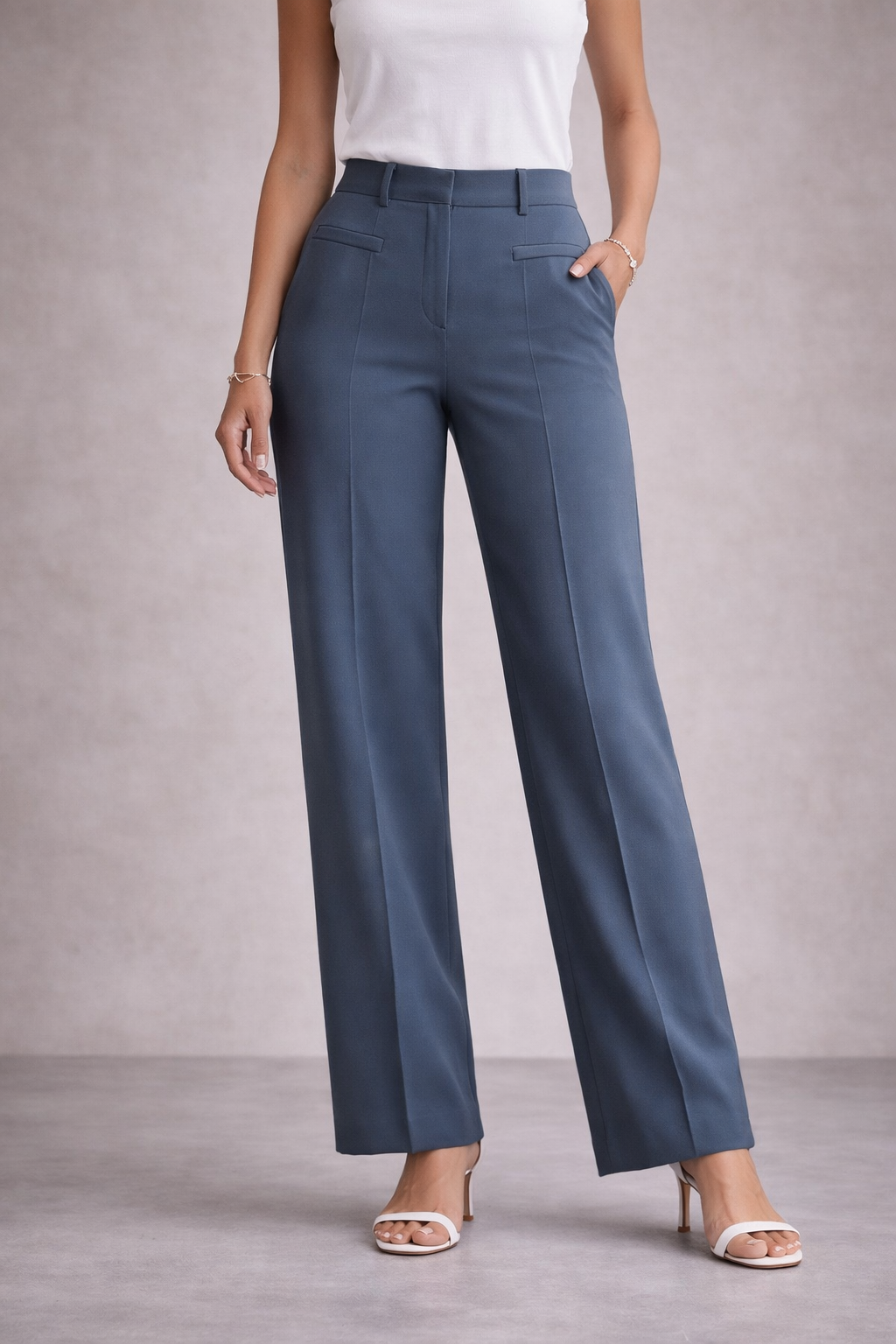 Pantaloni a vita alta
