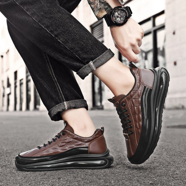 Scarpe da Uomo in Coccodrillo — Comfort e Stile Senza Compromessi
