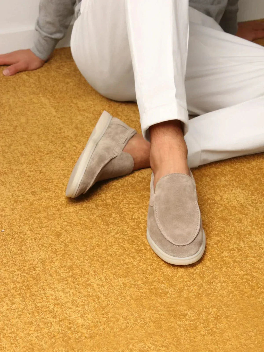 Classic | Mocassino in Pelle Scamosciata Grigio Chiaro