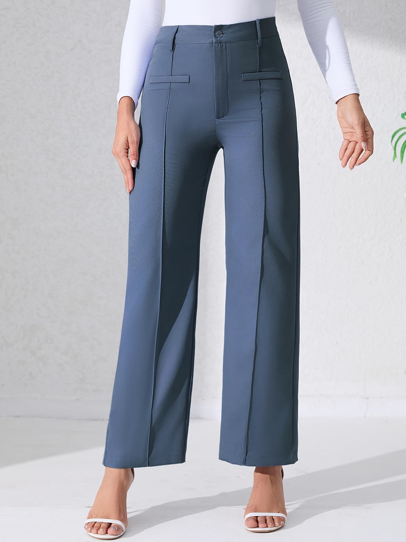 Pantaloni a vita alta