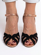 Danariah | Décolleté Signature Nere
